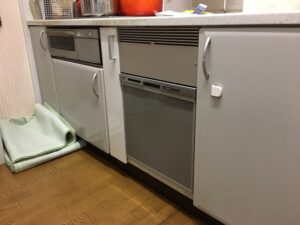 60ｃｍ食器乾燥機を45ｃｍ食洗機に取替える　タカラホーロー　施工後